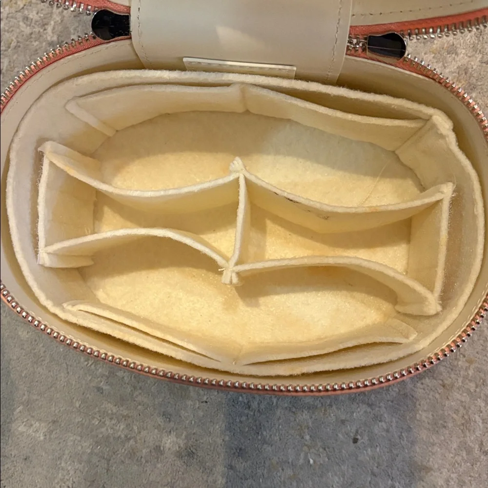 Saie Peach Mini Cosmetic Bag - Picture 3 of 4